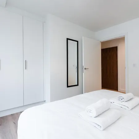 The Hunt Cherrywood * Loughlinstown