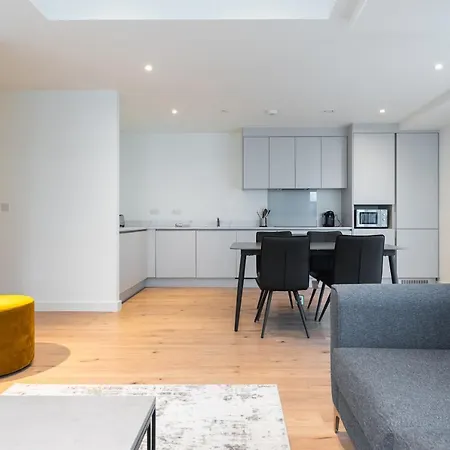 The Hunt Cherrywood *